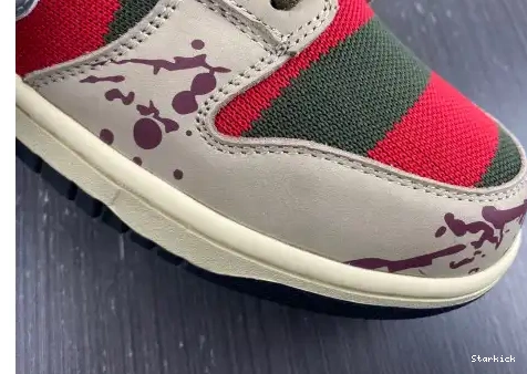 SB  Dunk 313170-202 Krueger Freddy Nike Low  0614